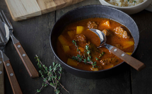 Brasilianische Kasserolle mit Rindfleisch